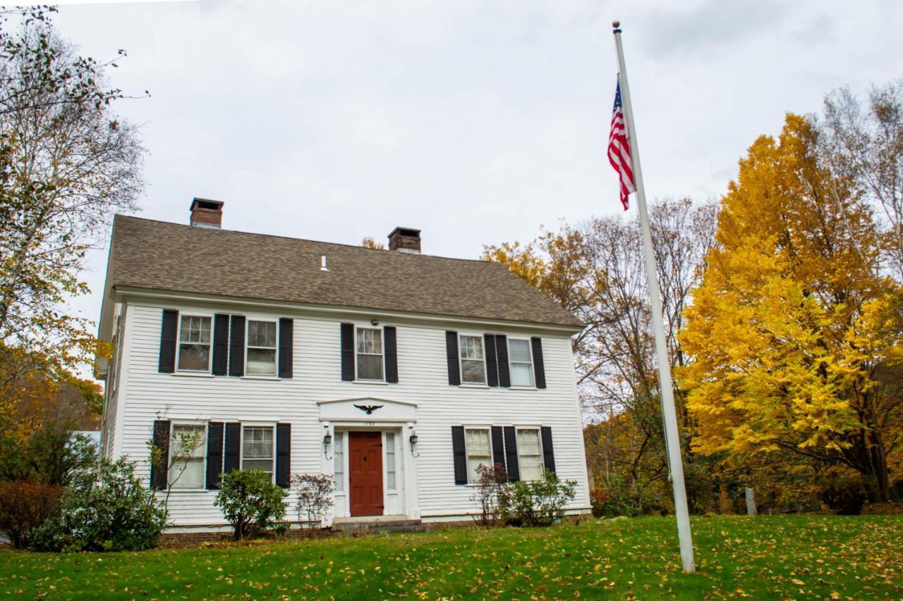 The Quechee Inn At Marshland Farm Exterior photo