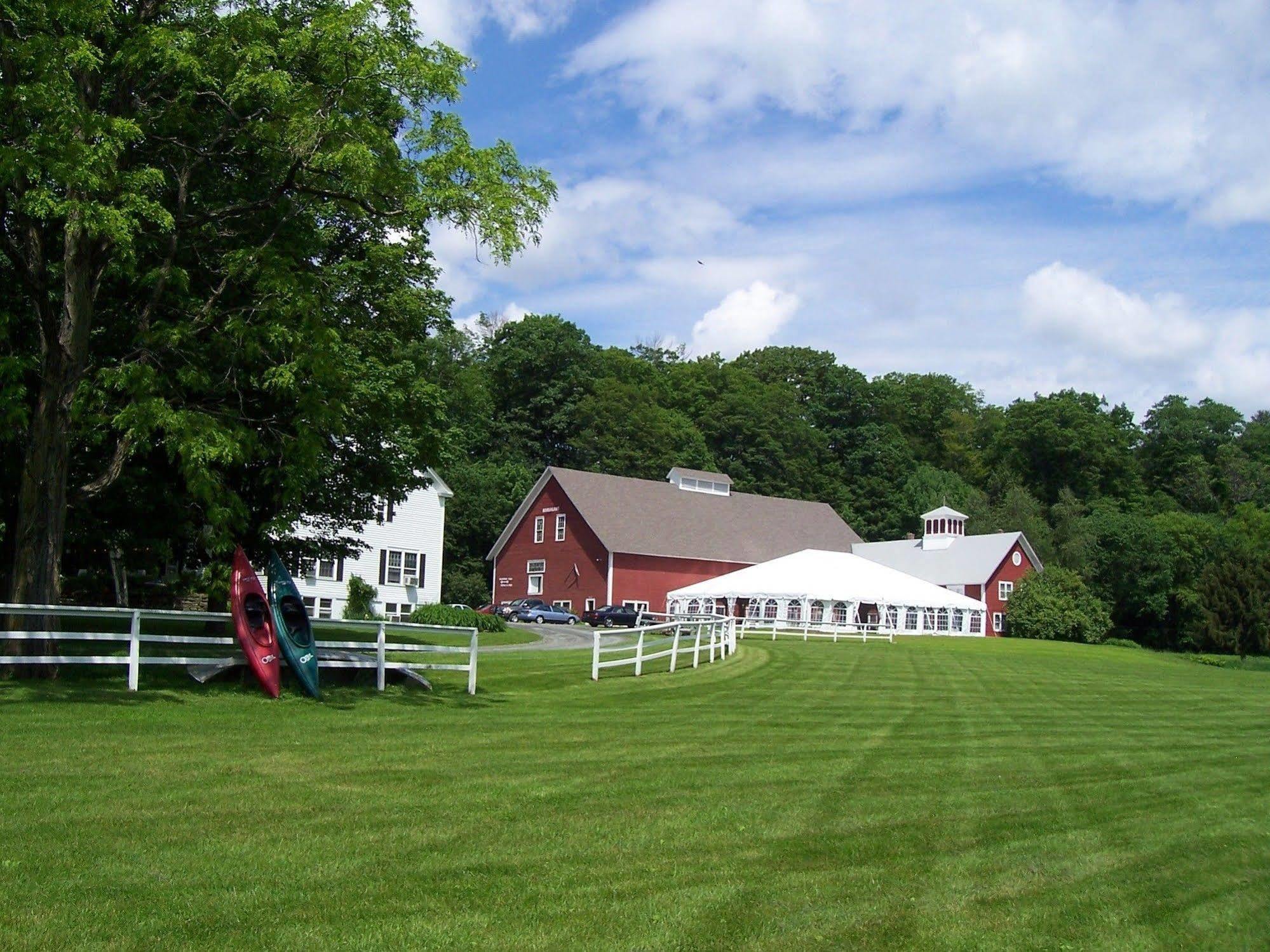 The Quechee Inn At Marshland Farm Exterior photo