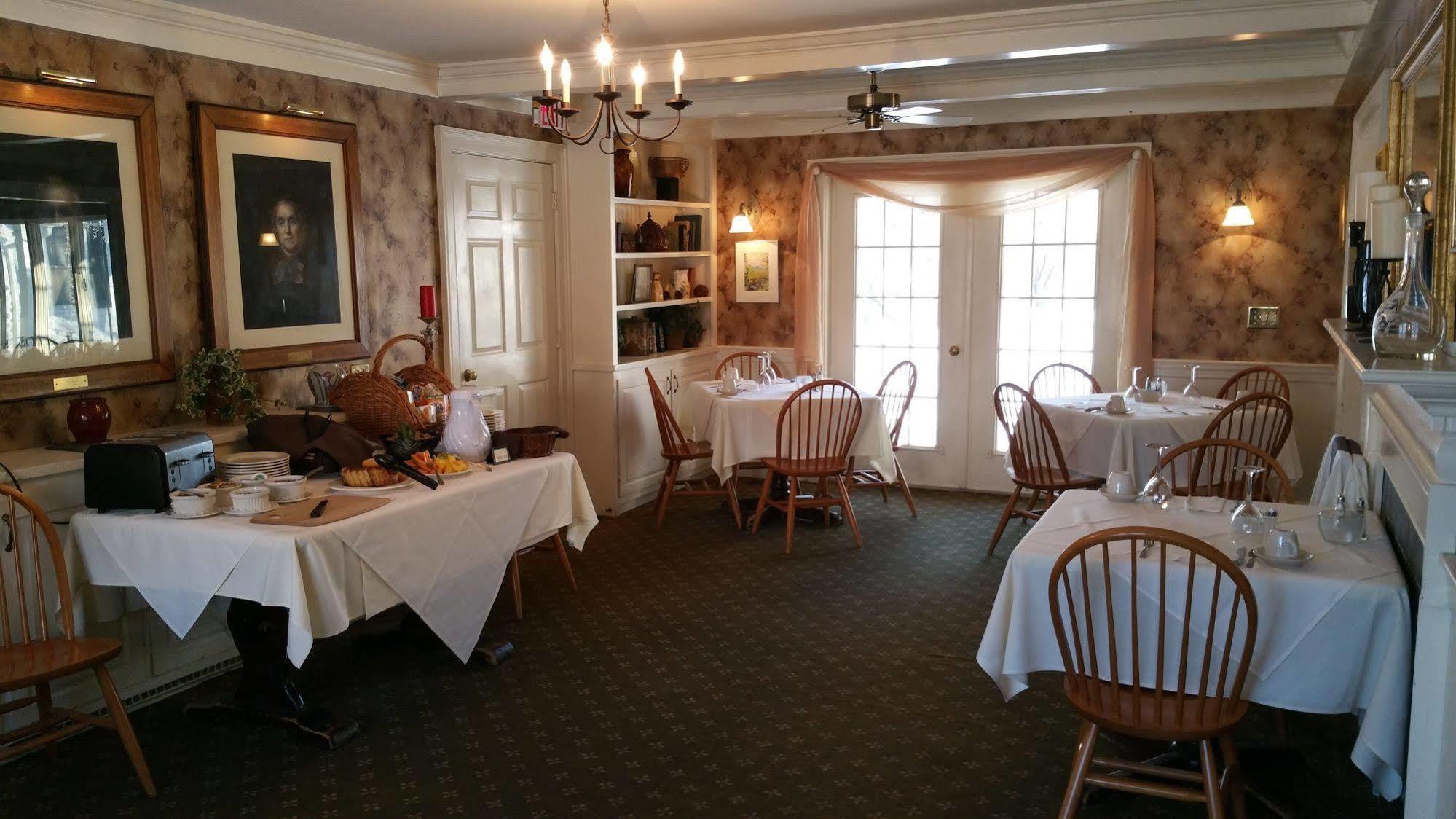 The Quechee Inn At Marshland Farm Exterior photo