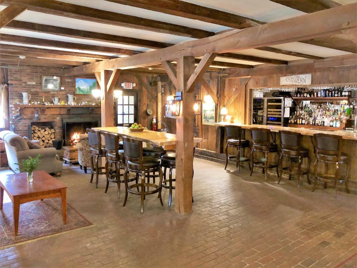 The Quechee Inn At Marshland Farm Exterior photo